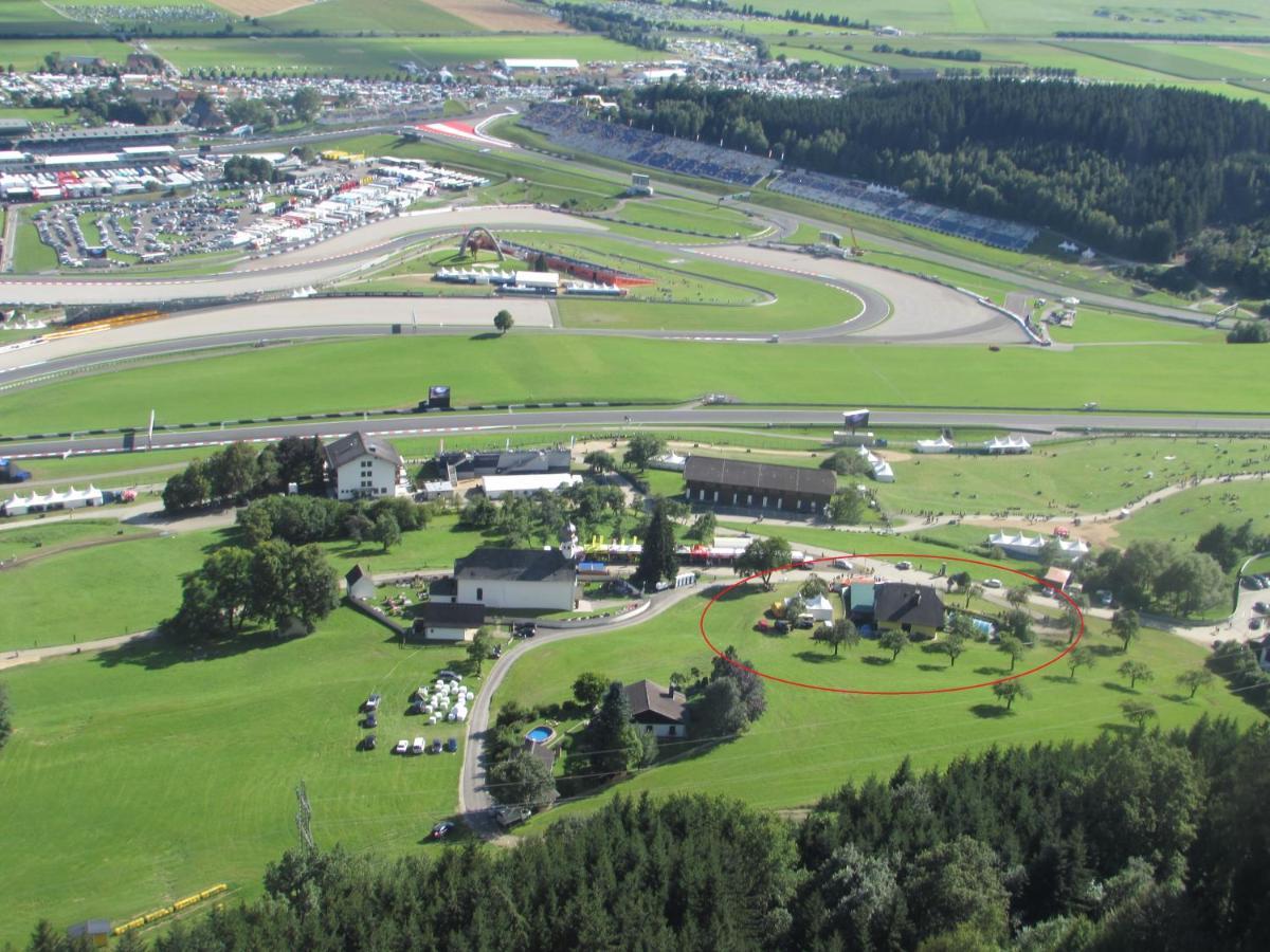 Bed & Breakfast Haus Dietrich Am Red Bull Ring