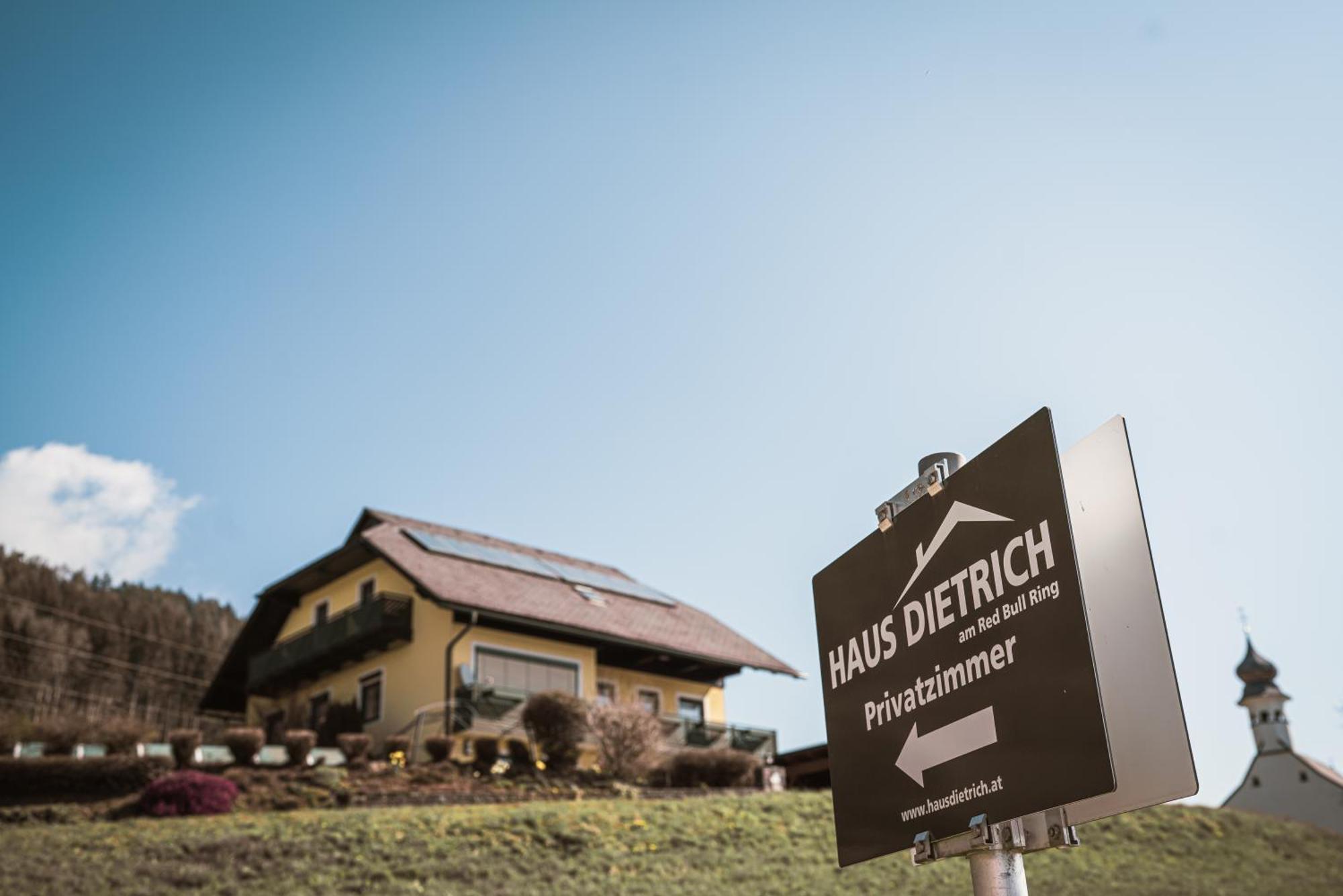 Haus Dietrich Am Red Bull Ring Bed & Breakfast *